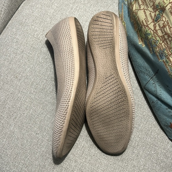 ALLBIRDS BEIGE Tree Breezers SIZE 9 - Picture 4 of 4